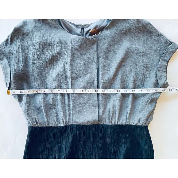 Ali Ro Black & Gray Silk Paneled Colorblock Dolman Sleeve Knee Length Dress 10 - Picture 9 of 9